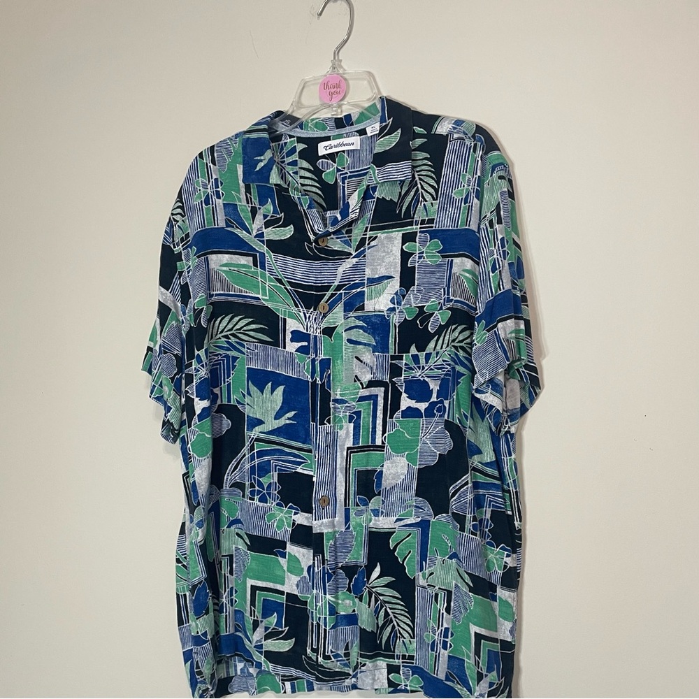 Caribbean Blue and Green Geometric‎ Men's Shirt Size XL~ Tropical or Resort Wear